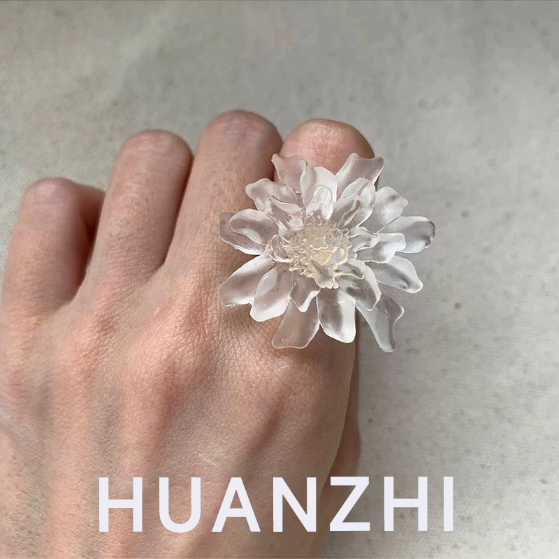 Resin Art Ring - HUANZHI белое прозрачное кольцо с цветком